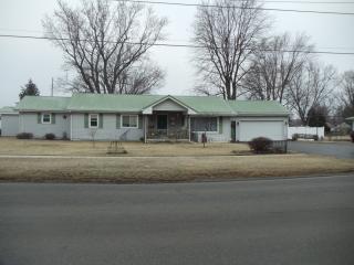 1220 Sandusky St, Findlay, OH 45840-2336