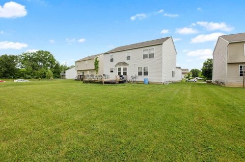 438 Wagon Ave, Pataskala OH  43062-8060 exterior