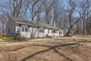 802 Vosseller Ave, Martinsville, NJ 08836-2382