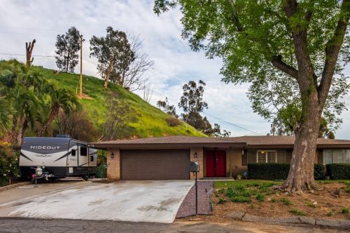 1431 Quail Ct, San Bernardino, CA 92404-1531