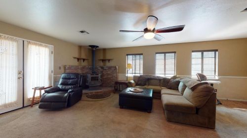 3336 Topeka St, Riverbank CA  95367-2330 exterior