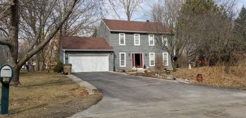 1044 102nd St, Kenosha, WI 53158-5418
