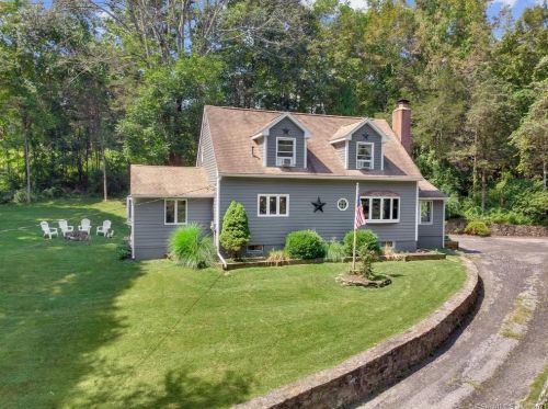 706 Kent Rd, Gaylordsville, CT 06755-1100