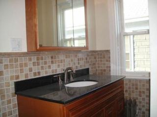 138 Oakland Ave, Providence RI  02908-3644 exterior