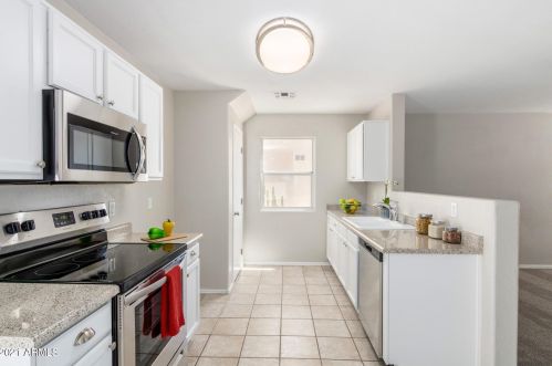 13252 Calavar Rd, Sun City, AZ 85379-6428