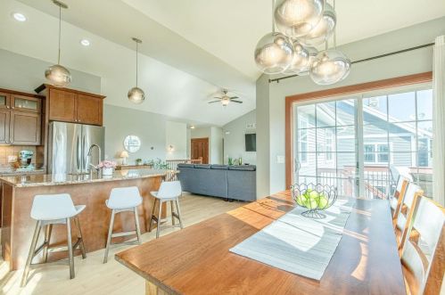 42 Savannah Pkwy, Deerfield, WI 53531-9363