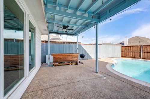 5600 Worley Dr, Frisco TX  75056-3850 exterior