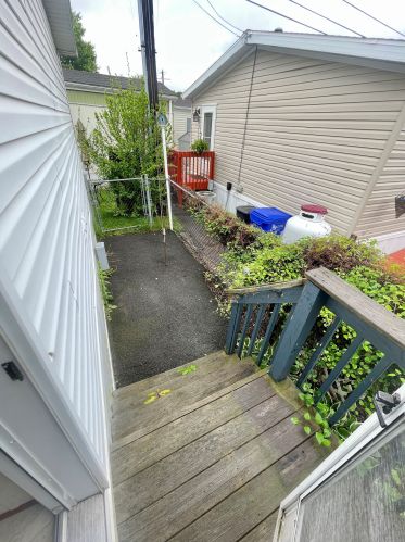 1012 Old Colony Rd, Meriden CT 06451-6362 exterior