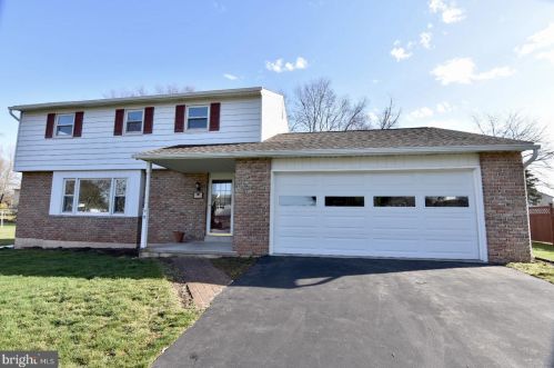 15 Onyx Ln, Gilbertsville, PA 19525-9119