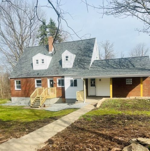 1113 Norwood St, Mckeesport PA  15133-3933 exterior