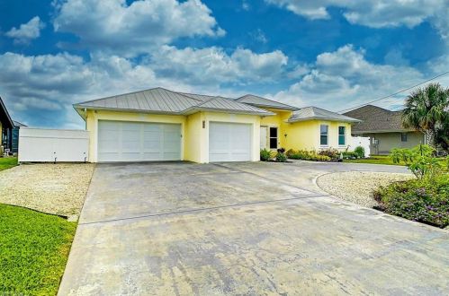 833 2nd Ave, Cape Coral, FL 33991-2502