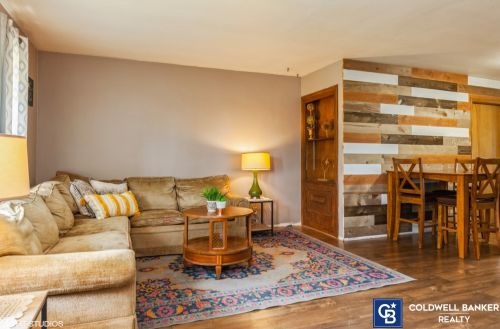 819 Green Tree Rd, West Bend, WI 53090-2445