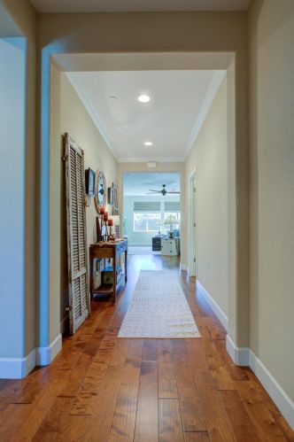 2864 Westport Cir, Valley Home CA  95361-8162 exterior