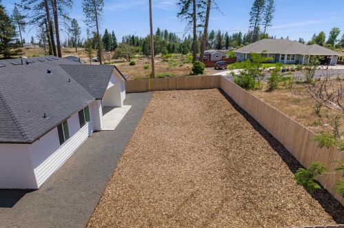 6081 Maxwood Dr, Paradise CA  95969-4348 exterior