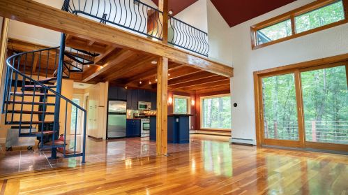 1044 Plain Rd, Hinsdale NH  03451-2150 exterior