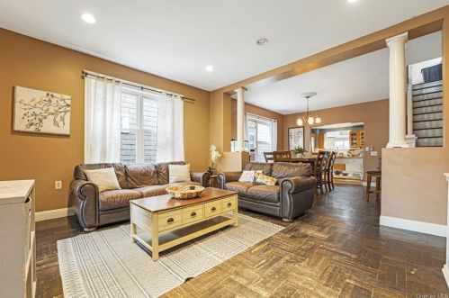 3259 Bruckner Blvd, Bronx, NY 10461-5624