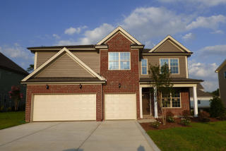 3635 Thornsby Ln, Fayetteville, NC 28306-4629