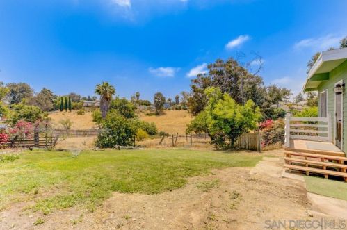 6737 San Miguel Ave, Lemon Grove CA  91945-1328 exterior