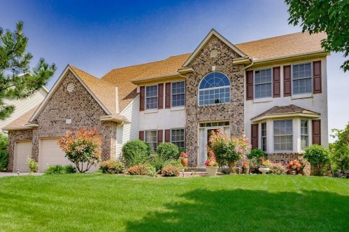 3607 Commonwealth Cir, Saint Paul, MN 55125-4381