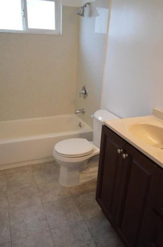 2800 Devonshire Ave, Redwood City CA  94063-3211 exterior