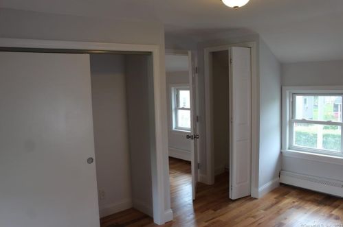 285 Jefferson St, Bridgeport CT  06607-2422 exterior