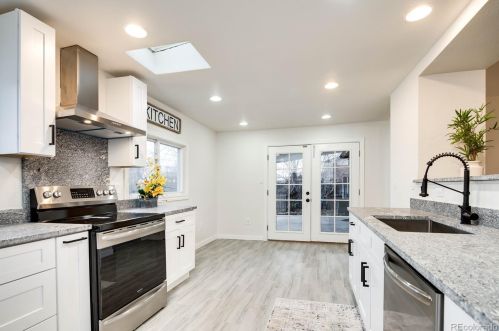 728 Jasmine St, Denver CO 80220-5317 exterior