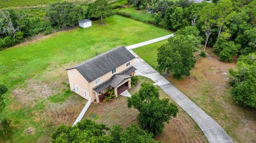 8340 Pinecone Dr, Lakeland, FL 33809-1632
