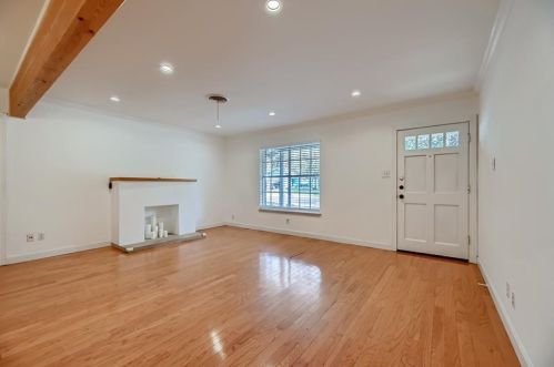 6300 Brookside Dr, Austin TX  78723-1110 exterior