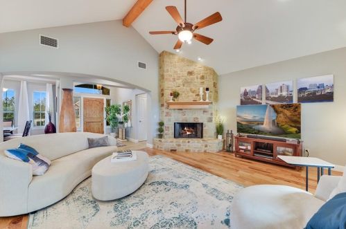197 Beckys Way, Mount Sharp TX  78620-4468 exterior