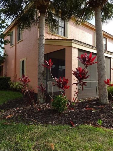 7361 Bristol Cir, Naples FL  34120-0696 exterior