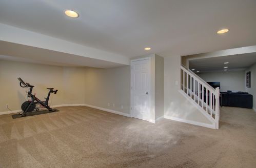 989 Villa Dr, Covington KY  41017-3774 exterior