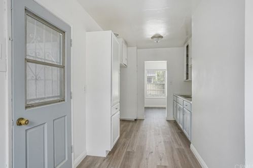 1140 71st Way, Long Beach CA  90805-1032 exterior