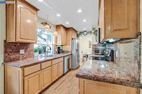 3963 Petrified Forest Ct, Pleasanton, CA 94588-5218