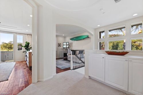 1549 Fairway Vis, Encinitas CA  92024-1295 exterior