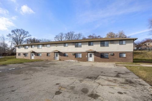 2068 Imperial Ln, Green Bay, WI 54302-5812