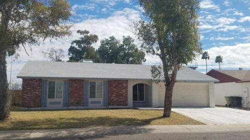 9425 63rd Dr, Glendale, AZ 85302-4029