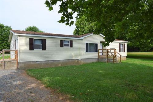 166 Parish Rd, Foneswood, VA 22572-2925