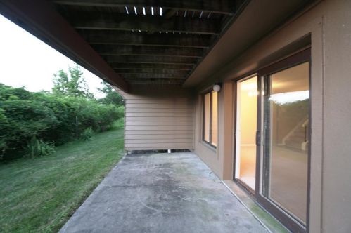 5010 Nob Hl Dr, Newport KY  41075-4096 exterior