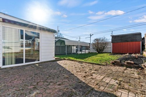 1804 4th St, Beaver Falls PA  exterior