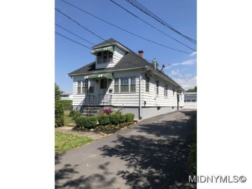 12 1st St, Yorkville, NY 13495-1637
