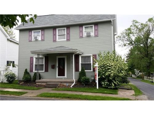 225 Summit Ave, Ligonier, PA 15658-1334