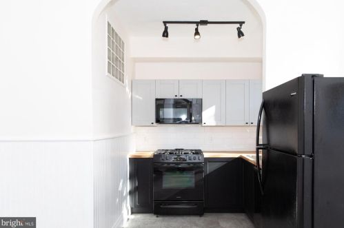 540 Chew Ave, Philadelphia PA 19120-2465 exterior