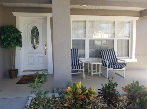 1176 Liberty Hall Dr, Kissimmee FL  34746-6724 exterior