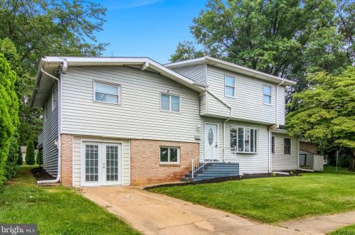 4601 Chestnut Ave, Camp Hill, PA 17011-4006