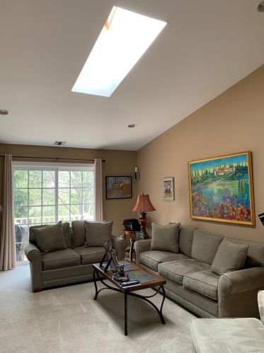 1080 Savoy Dr, Huntington Station, NY 11747-5279