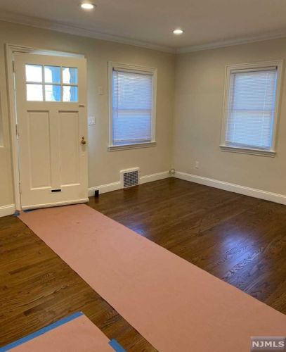313 Washington Ave, Dumont NJ  07628-1522 exterior
