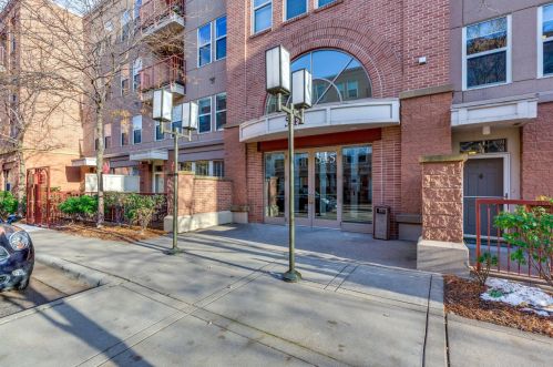 545 1st St, Minneapolis MN 55401-2404 exterior