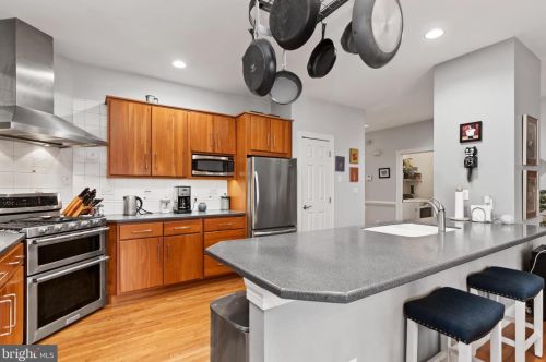 1123 Country Club Rd, Camp Hill PA  17011-1023 exterior