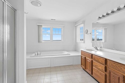 204 Roosevelt Dr, Poughquag NY  12570-5244 exterior