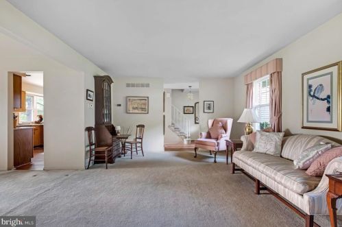 1962 Brandon Rd, Norristown, PA 19403-3118